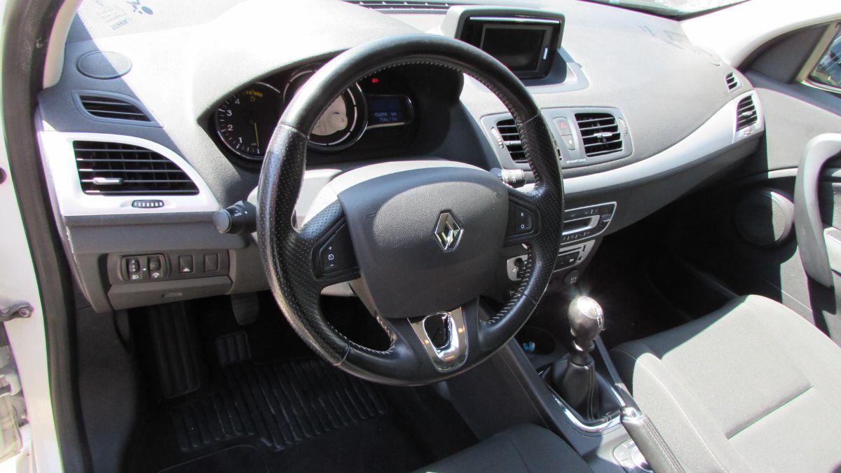 RENAULT - MÃ©gane SporTour SporTour 1.5 dci Runaway 110cv