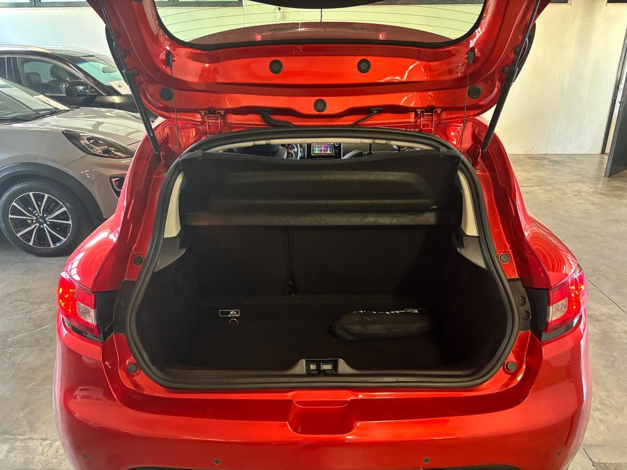 Renault Clio 1.2 BENZINA 75Cv LIMITED |OK NEOPATENTATI~