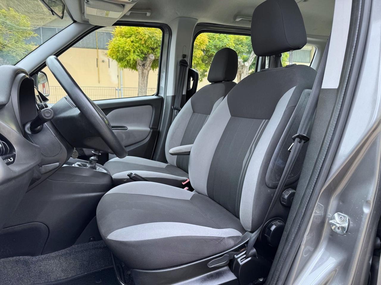 FIAT DOBLO 1.6 MJT XL PEDANA PER DISABILI