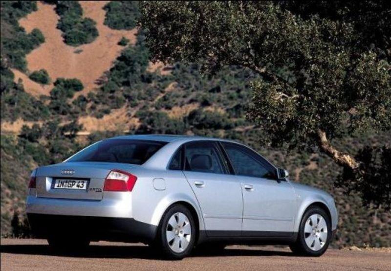 Audi A4 II 1.9 tdi 130cv
