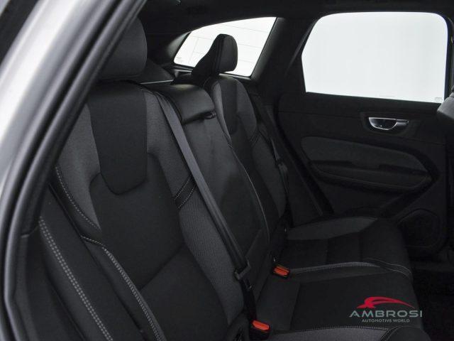 VOLVO XC60 XC60 2.0 b5 Plus Dark awd auto