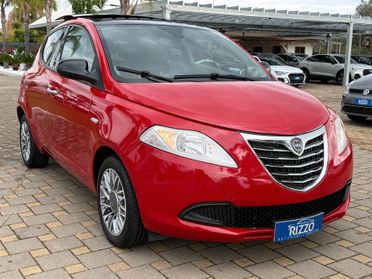 Lancia Ypsilon 1.2 69CV 5 porte Tetto Apribile Platinum