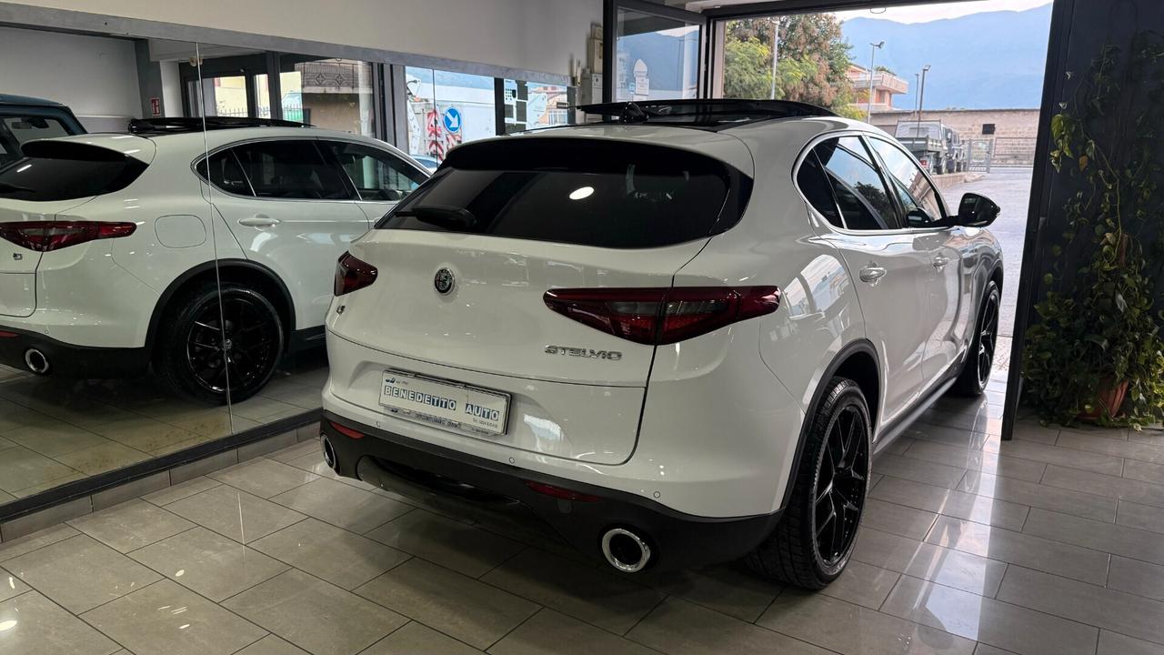 ALFA ROMEO STELVIO TETTO APRIBILE