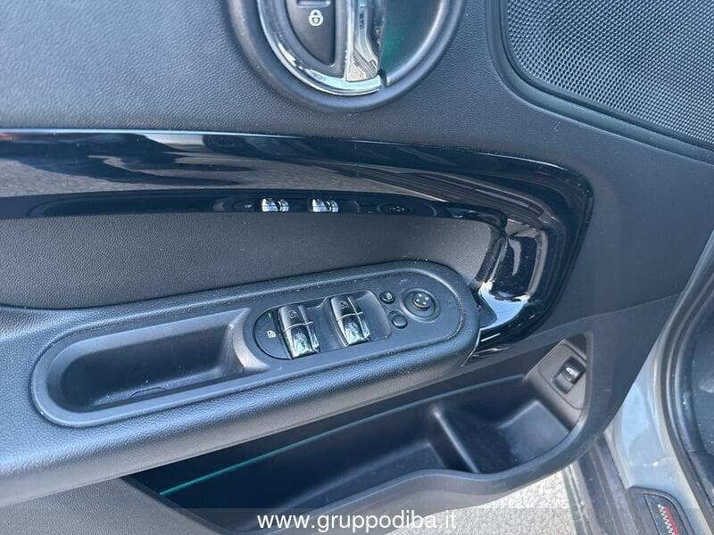 MINI Mini Countryman F60 2017 Diese Mini Countryman 2.0 Cooper D Hype all4