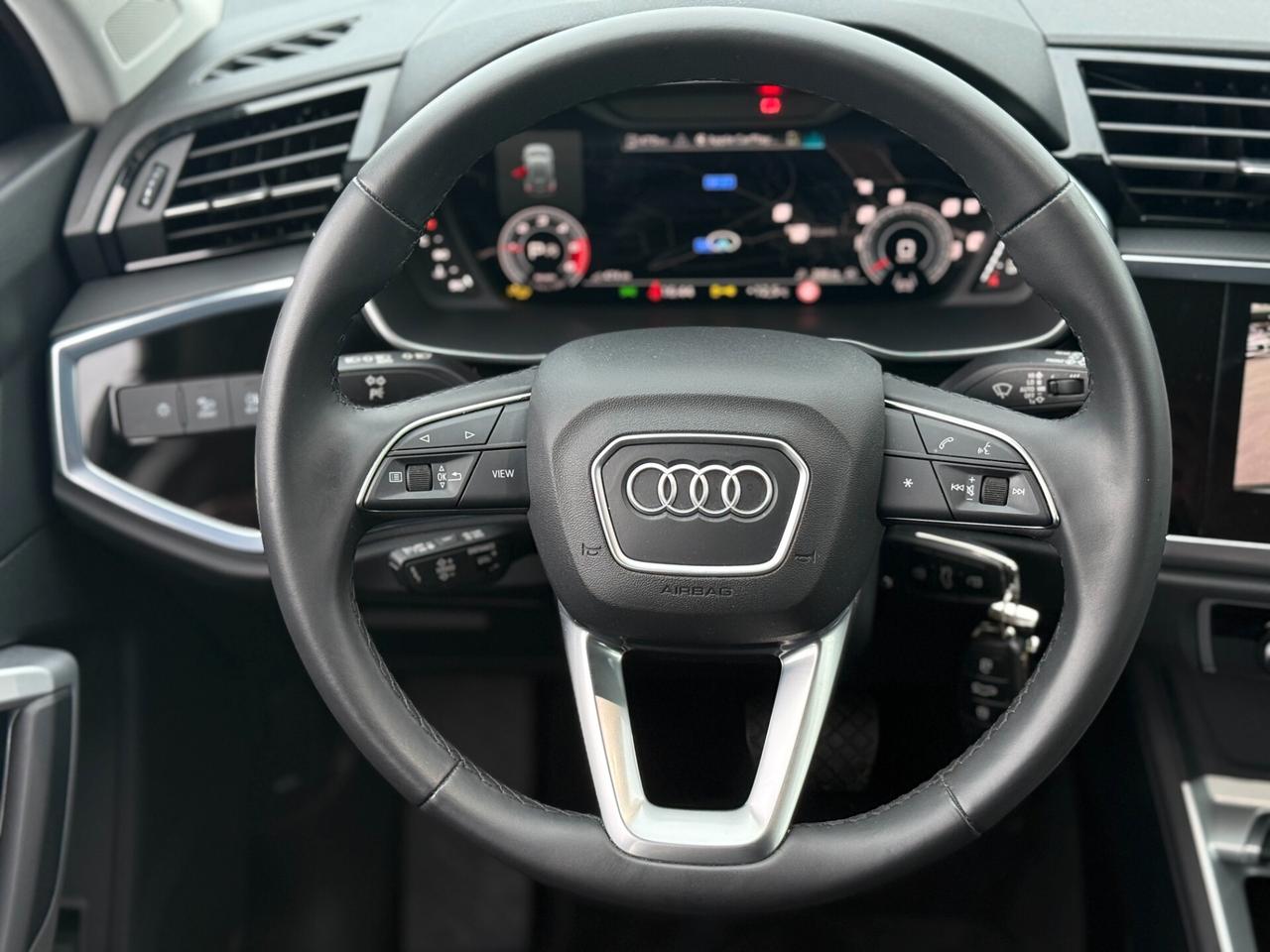 Audi Q3 SPB 35 TDI S tronic Identity Black