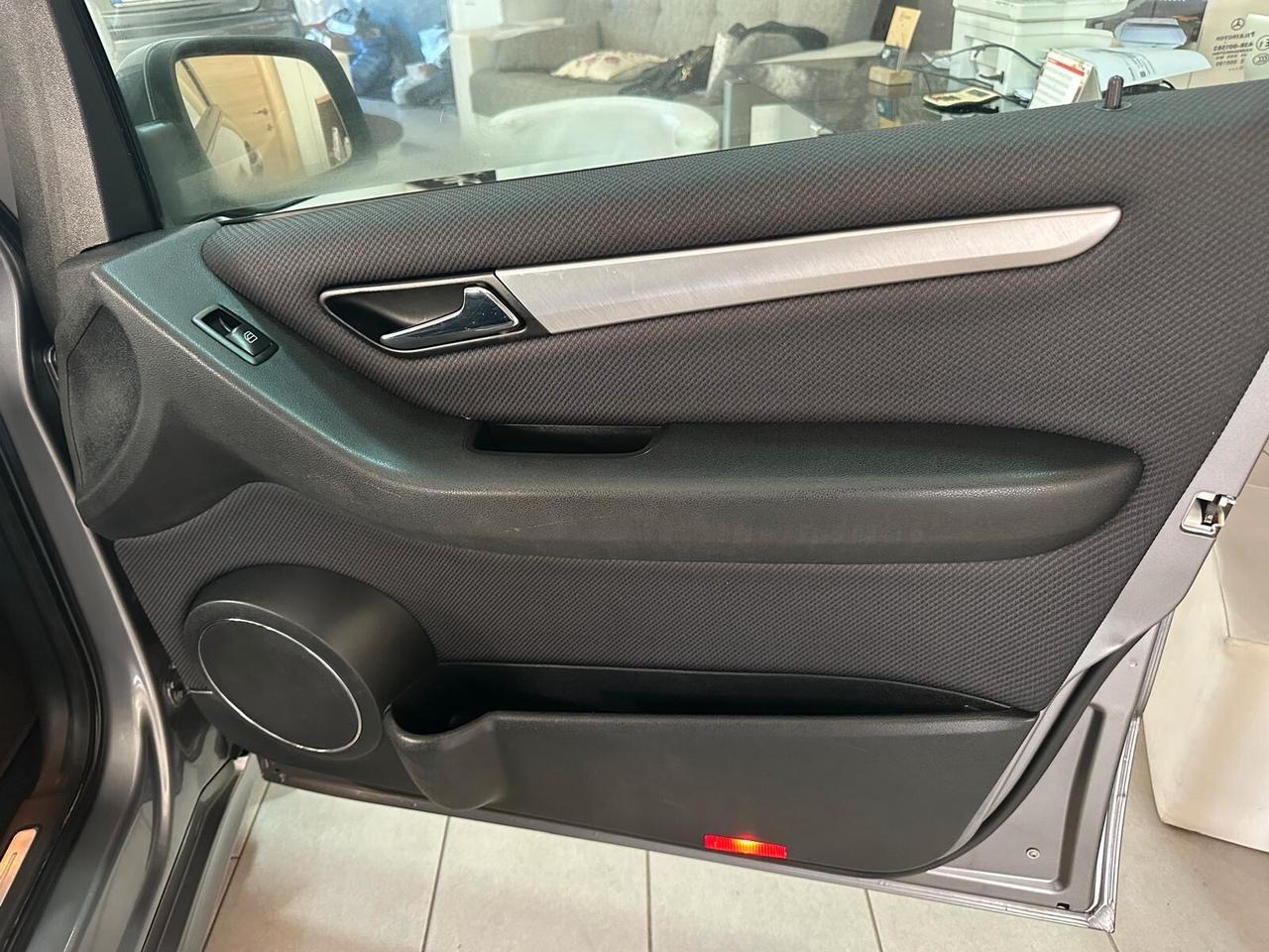 Mercedes-benz A 160 CDI BlueEFFICIENCY Premium