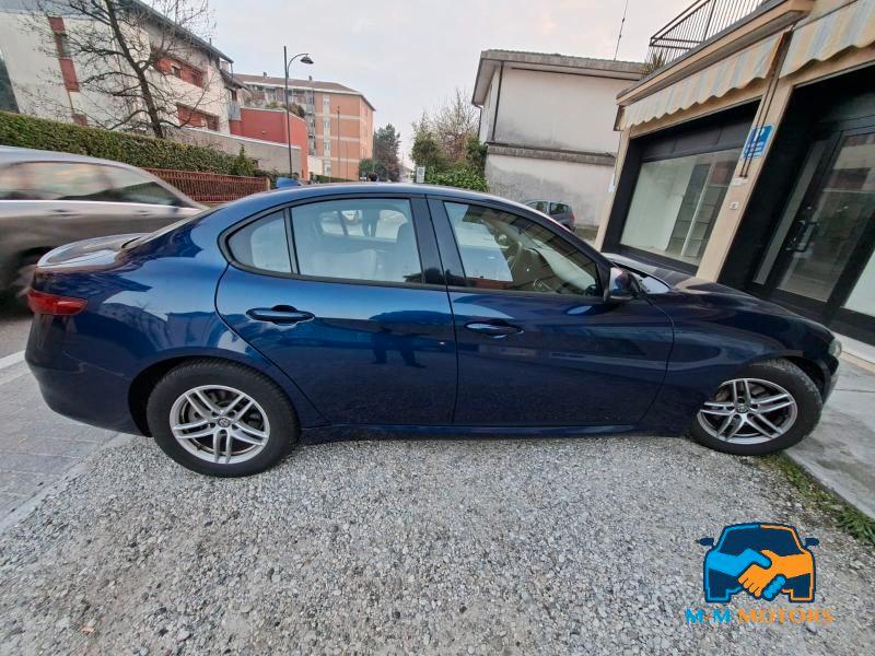 Alfa Romeo Giulia Berlina Giulia 2.2 t Business Launch Edition 150cv