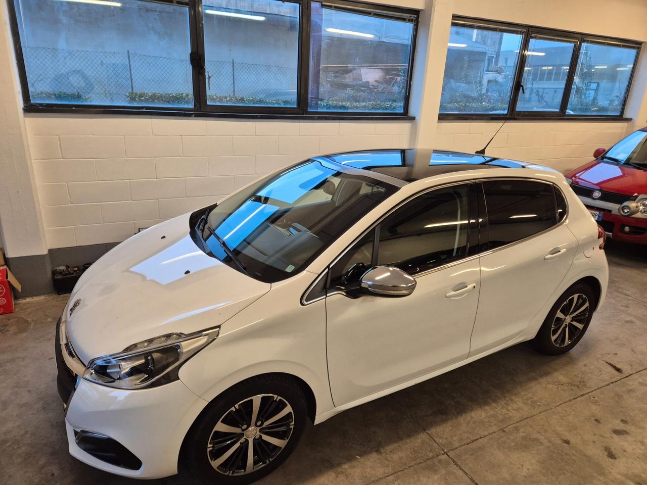 Peugeot 208 BlueHDi 100 5 porte GT Line PERFETTA