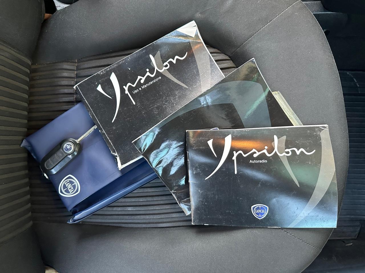 Lancia Ypsilon 1.3 MULTIJET 75CV Diva neopatentati ok