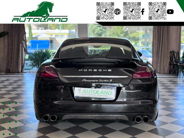 PORSCHE Panamera Turbo