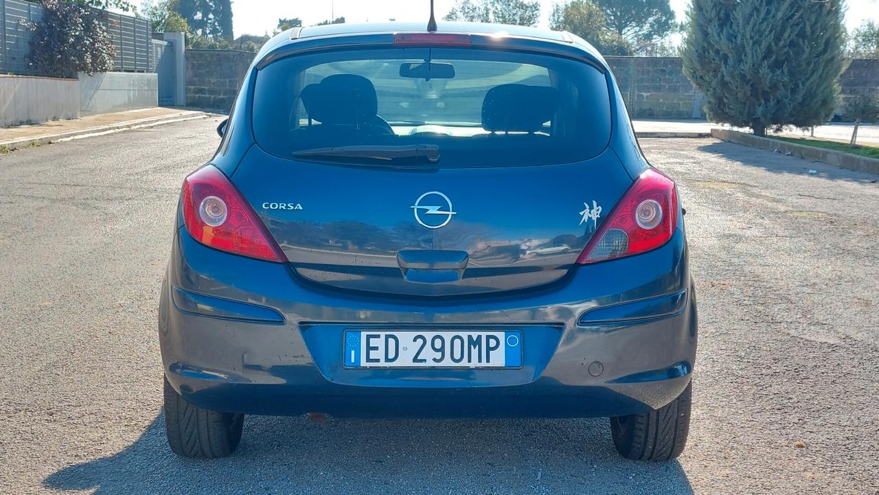 Opel Corsa 1.2 80CV 3 porte GPL-TECH Edition