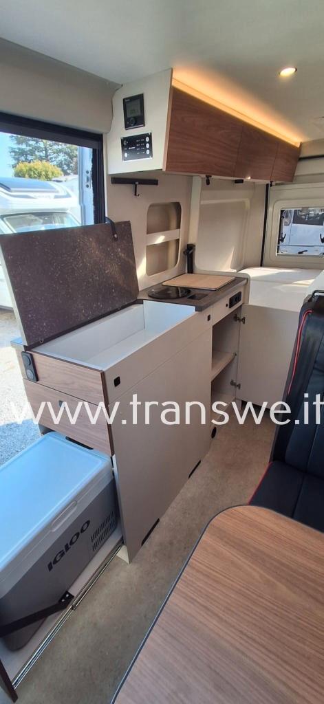 Bürstner Papilon PC 6.0 van con letto matrimoniale in coda