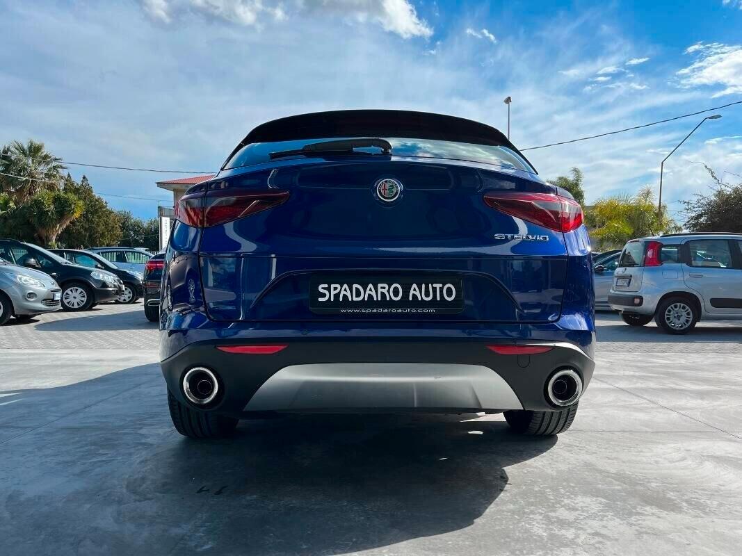Alfa Romeo Stelvio 2.2 Turbodiesel 160 CV AT8 RWD Super