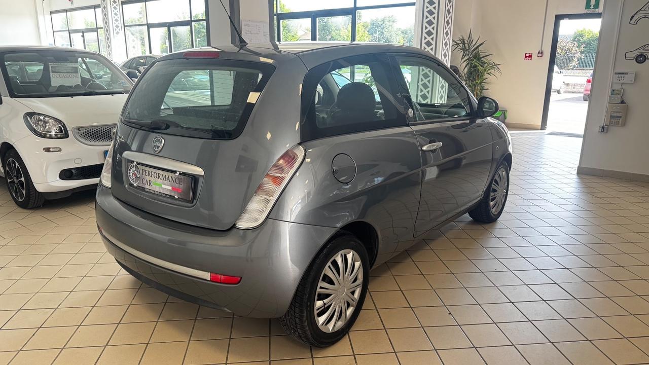 Lancia Ypsilon 1.4 Oro Ecochic GPL