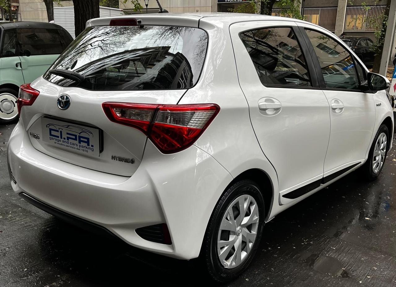 Toyota Yaris 1.5 Hybrid 5 porte Active