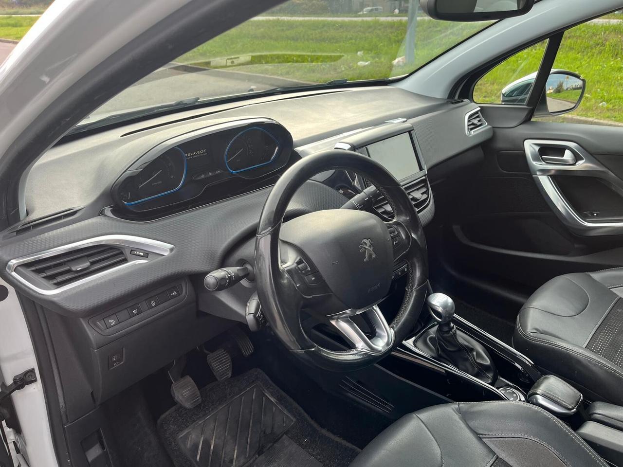 Peugeot 2008 1.6 e-HDi Allure