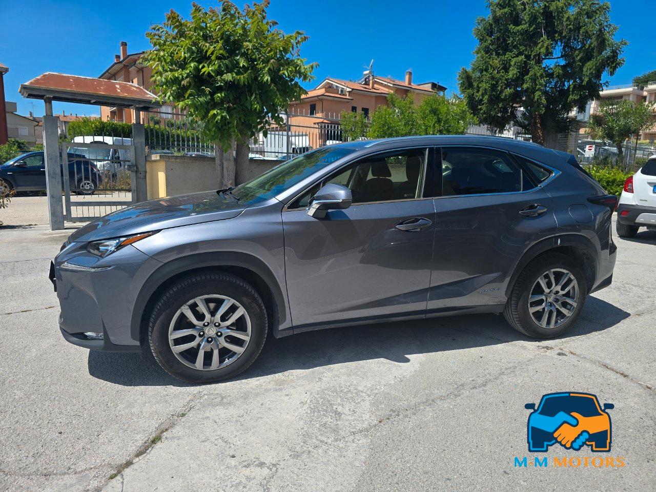 Lexus NX 300h 2.5 Executive 4wd cvt