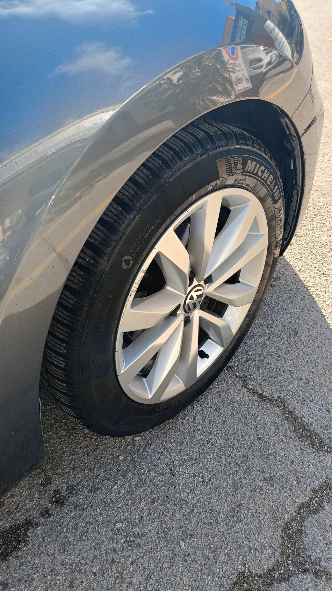 Volkswagen Maggiolino 2.0 TDI DSG Design BlueMotion Technology