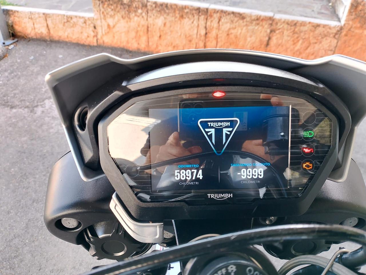 Triumph Street Triple 765 R