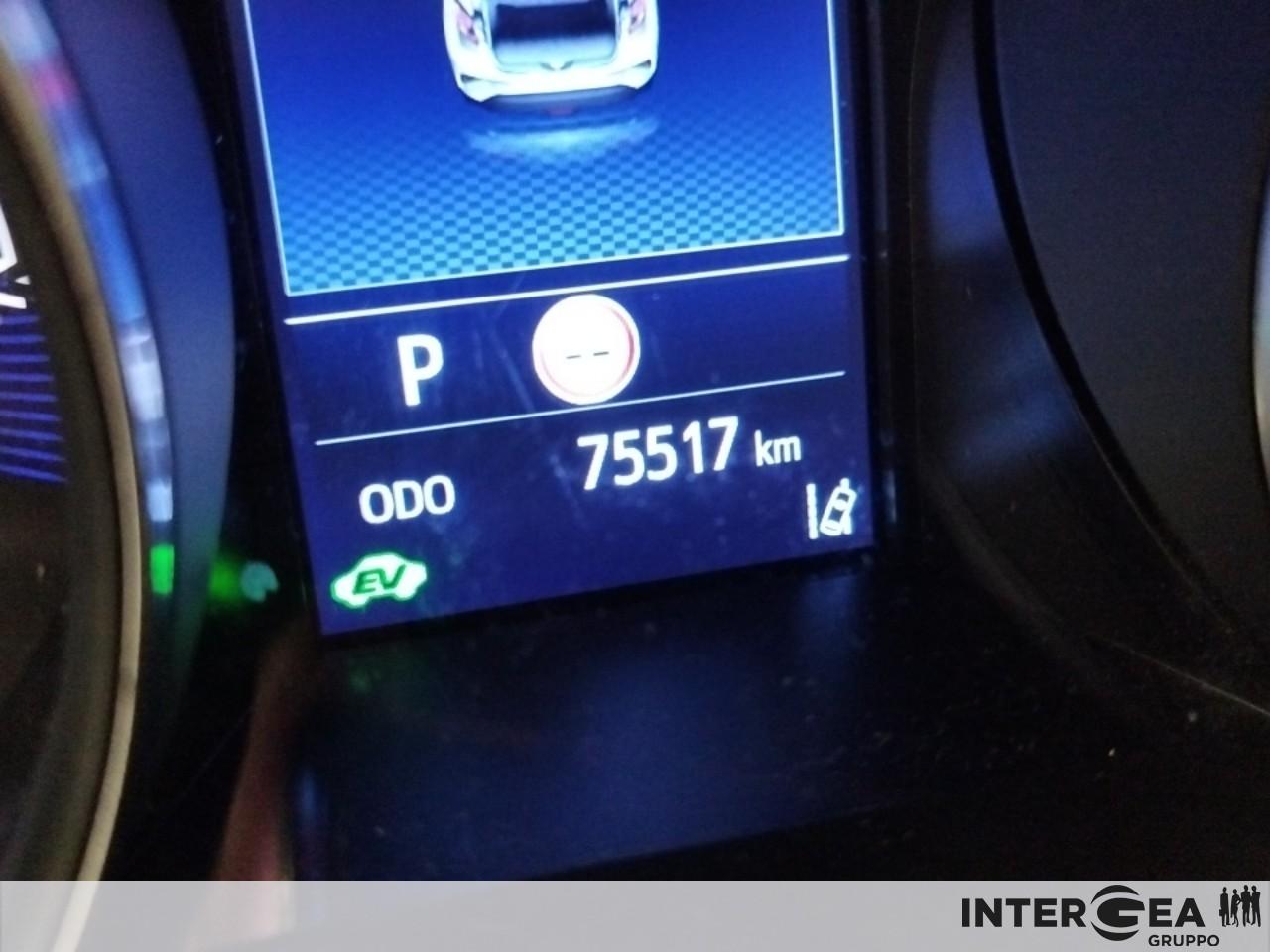 TOYOTA C-HR 1.8h Trend e-cvt