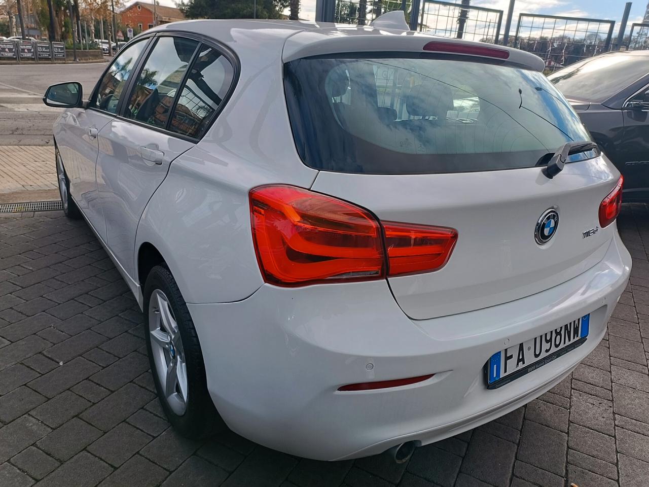Bmw 116d 5p. Urban