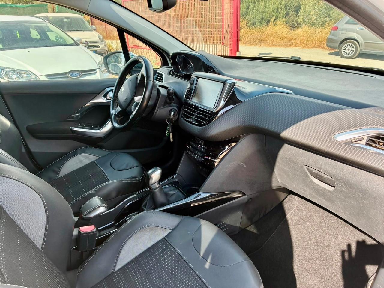 Peugeot 2008 BlueHDi 100 Allure