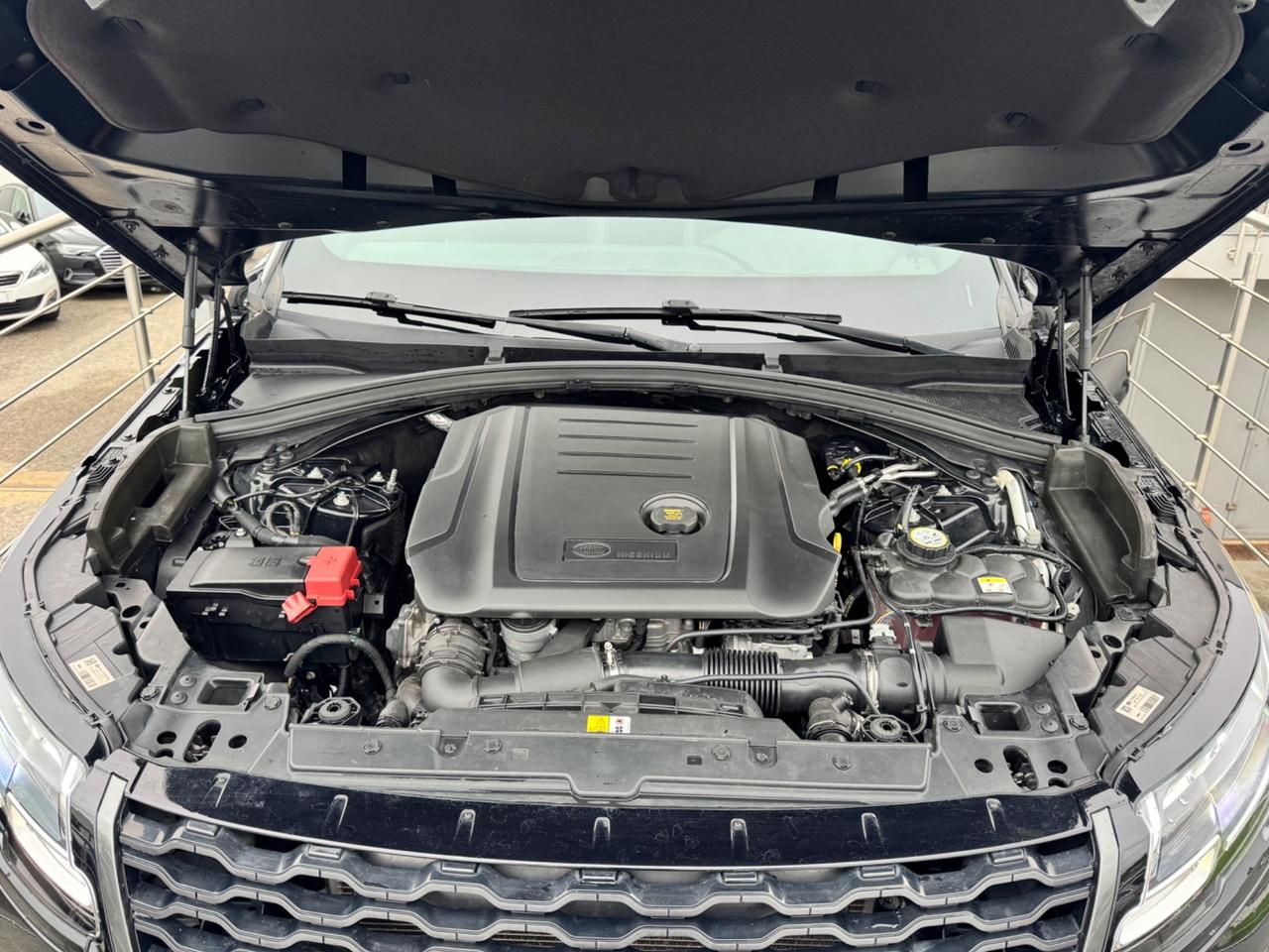 Land Rover Range Rover Velar Range Rover Velar 2.0 TD4 180 CV R-Dynamic HSE