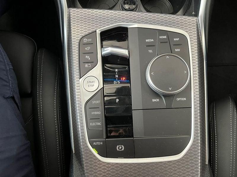 BMW Serie 3 330e Touring xdrive MSport