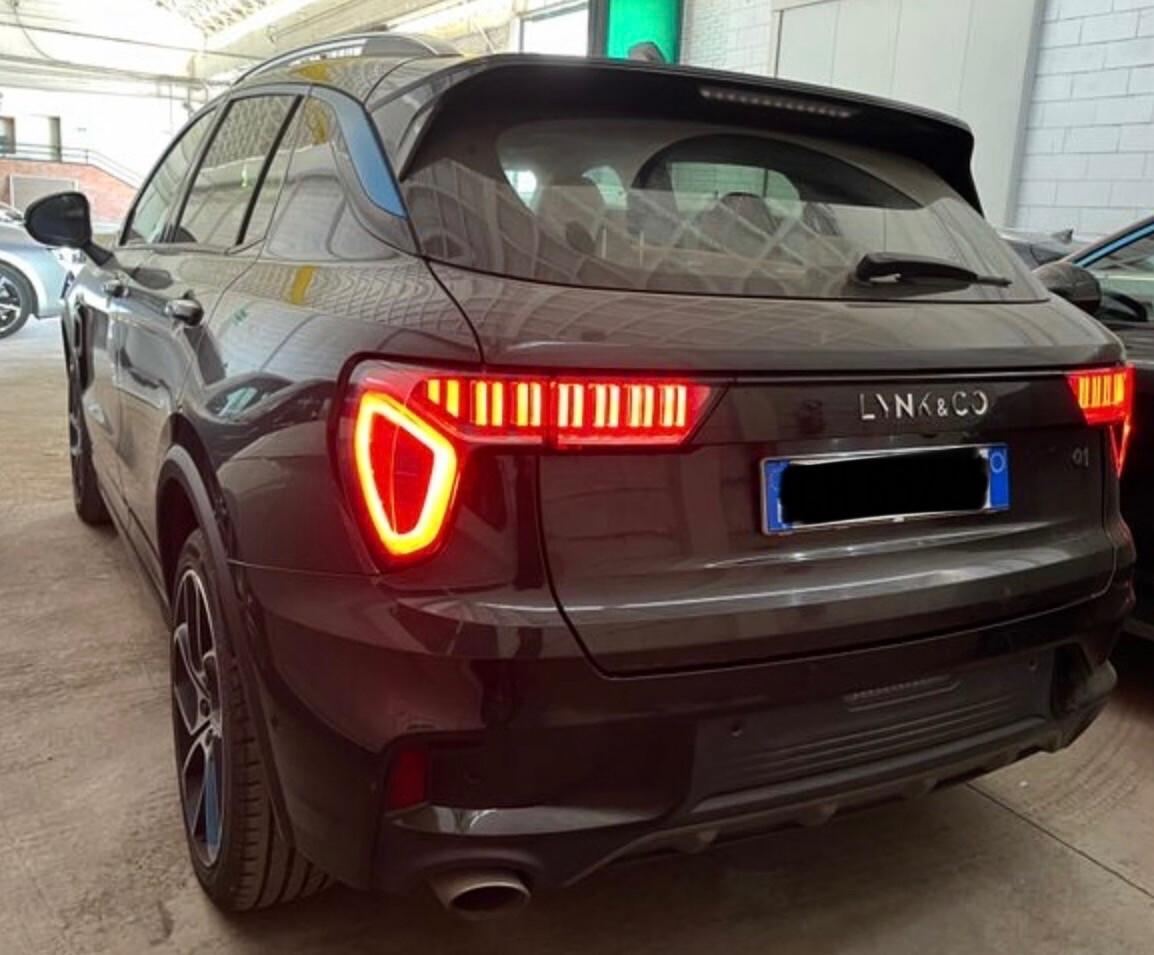 Lynk&co 01 PHEV