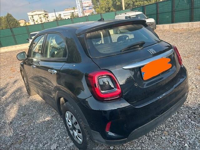 Fiat 500X 2023 1.3 MultiJet 95 CV sinistrata incidentata
