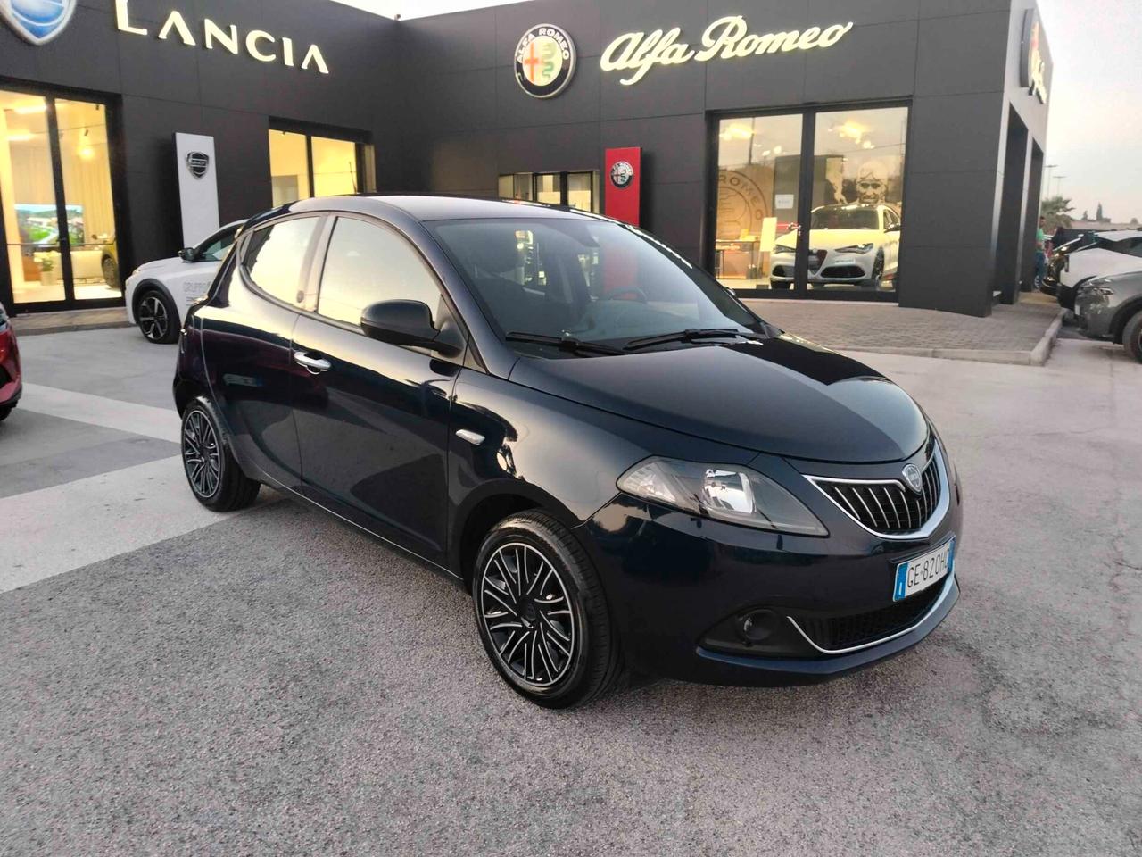 Lancia Ypsilon 1.0 FireFly 5 porte S&S Hybrid Ecochic Gold