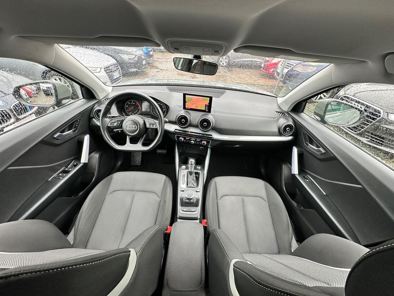 Audi Q2 35 TDI S tronic Identity Black