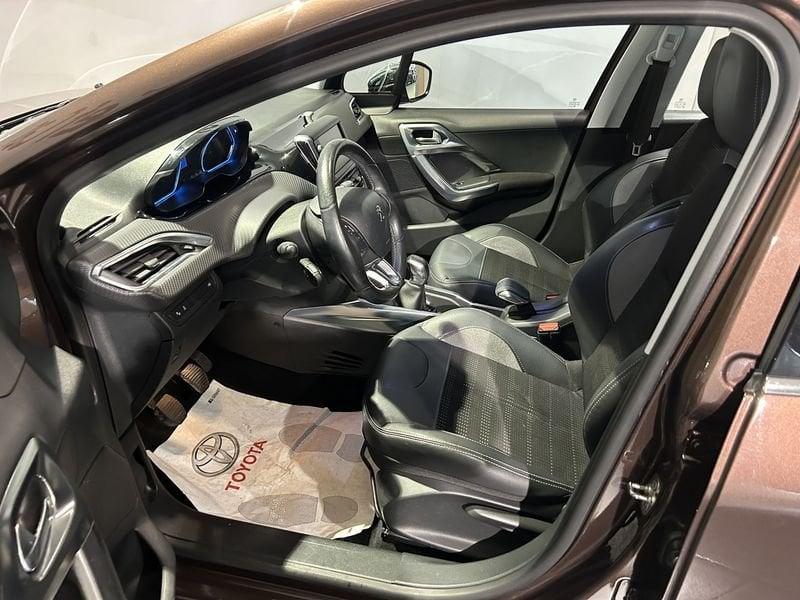 Peugeot 2008 1.2 VTi 82CV Allure + NAVIGATORE