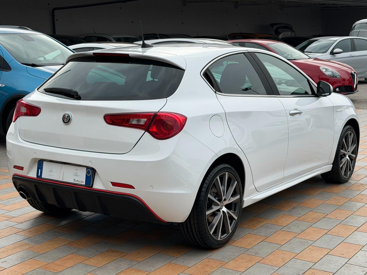 Alfa Romeo Giulietta 1.6 M.JET 120 cv. SUPER (Pack Sport)