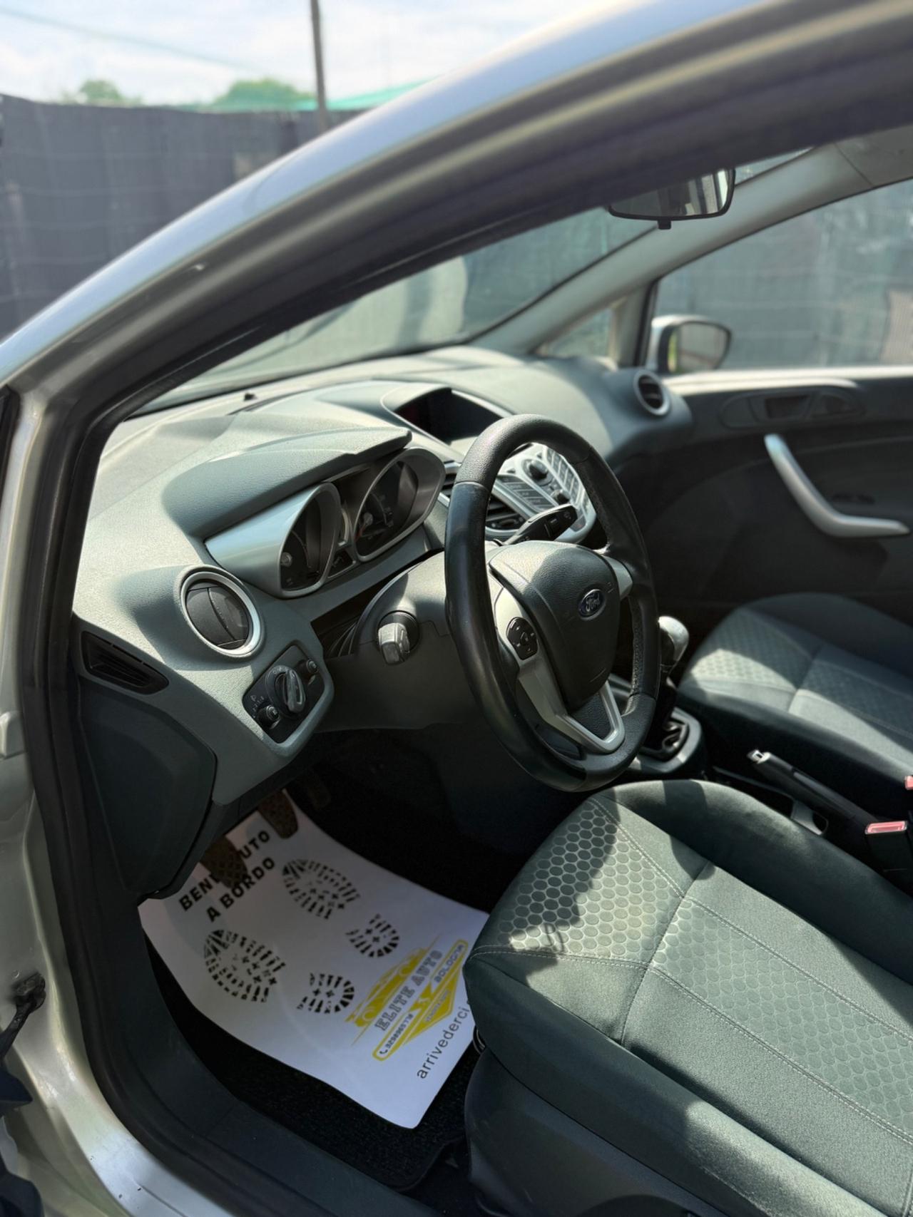 Ford FIESTA 1.4 GPL TITANIUM 5 PORTE NEOPATENTATI