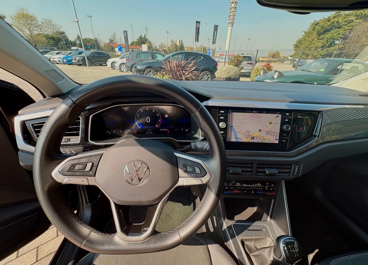 Polo 1.0 TSI Style | FARI MATRIX - ARTVELOURS RETROCAMERA