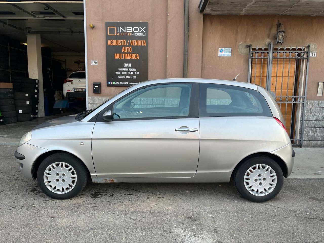 Lancia Ypsilon 1.2 60CV-NEOPATENTATI OK-DISTRIBUZIONE OK