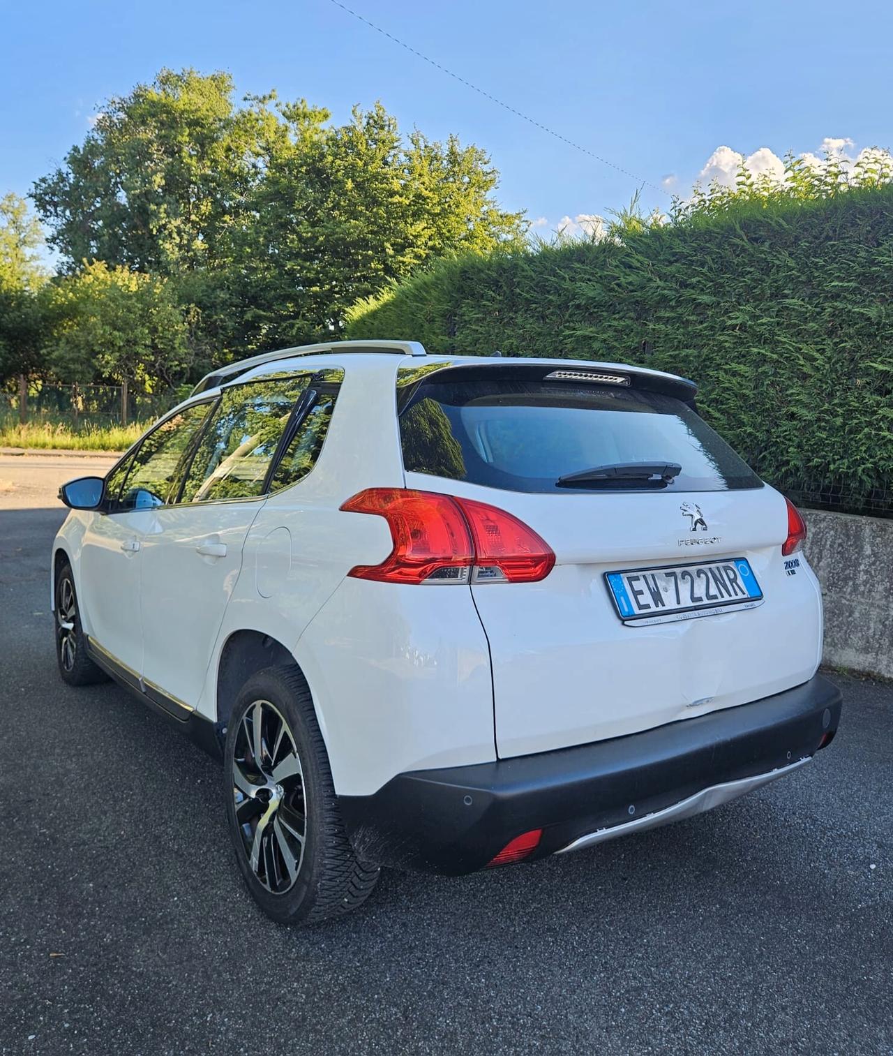 Peugeot 2008 neopatentati