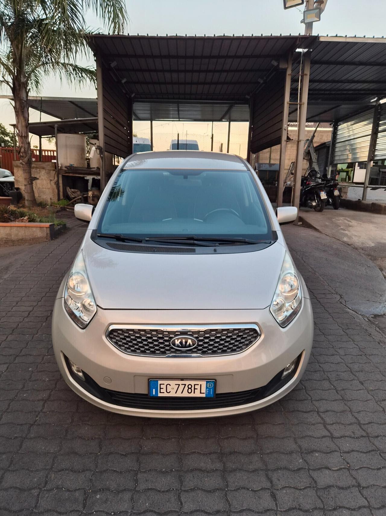 Kia Venga 1.4 CVVT Fullsky