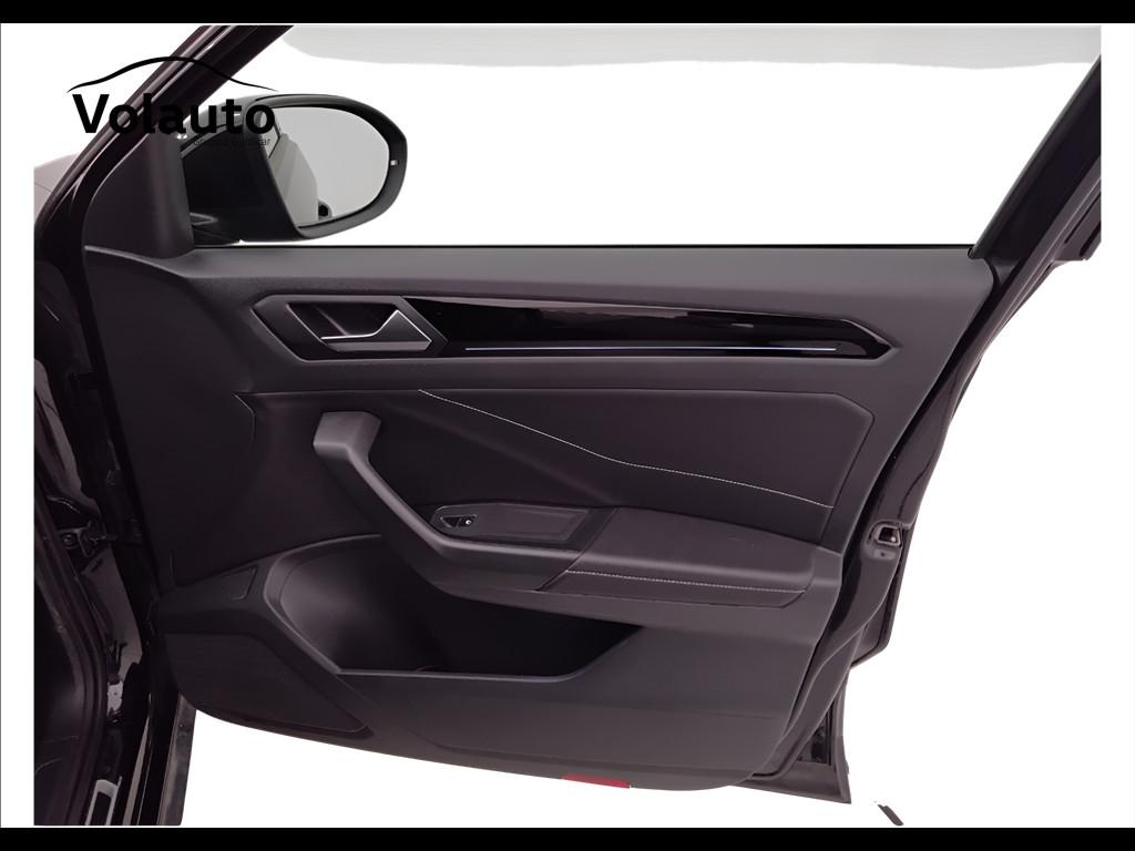 VOLKSWAGEN T-Roc 2022 - T-Roc 1.5 tsi R-Line