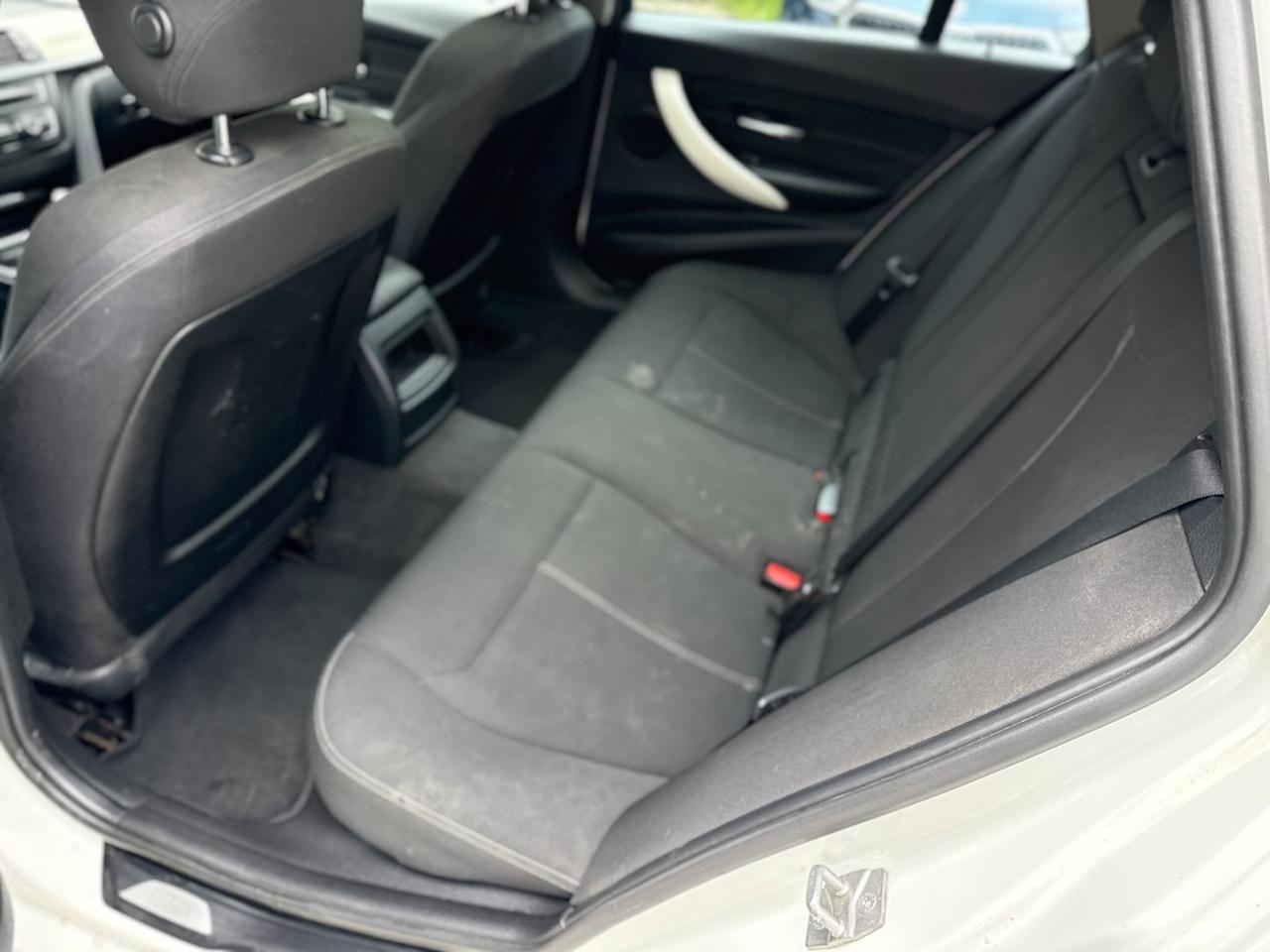 Bmw 318 318d Touring Msport automatica