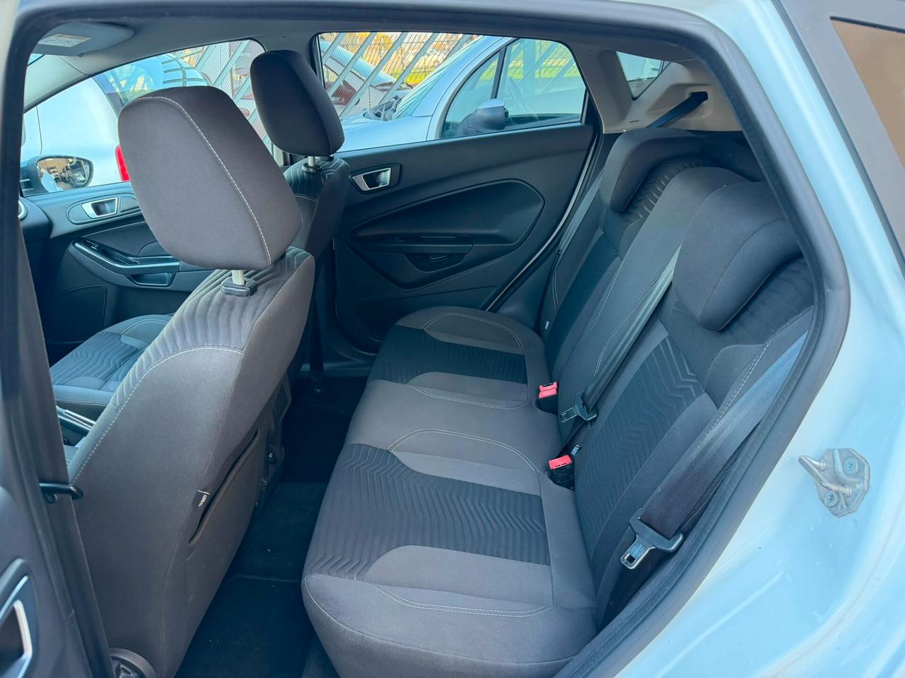 Ford Fiesta 1.5 TDCi 75CV 5 porte Titanium