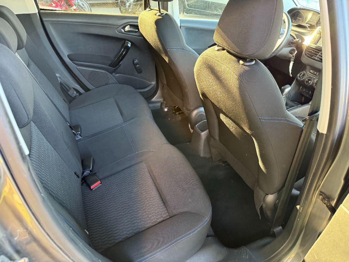 PEUGEOT - 208 - 1.2 VTi 82 CV 5p. Active