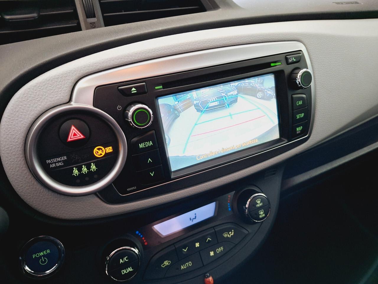 Toyota Yaris 1.5 Hybrid 5 porte Cool "Unico Proprietario