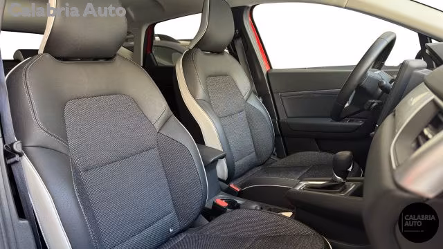 RENAULT Captur Plug-in Hybrid E-Tech 160 CV Techno