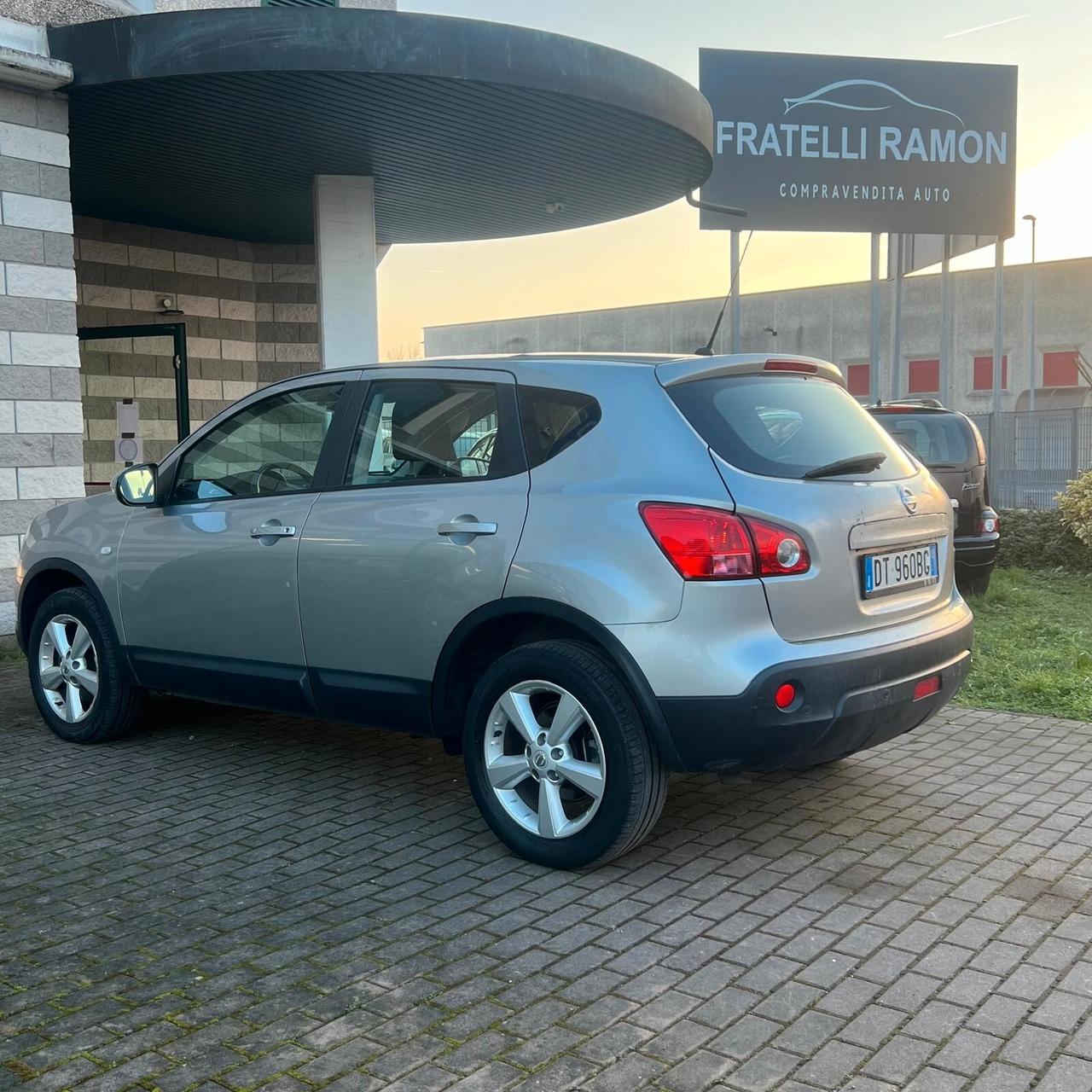 Nissan Qashqai 2.0 dCi DPF 4WD Tekna