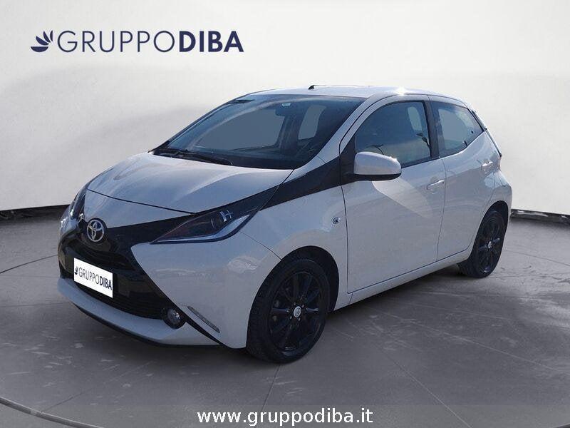 Toyota Aygo II 2014 5p 1.0 x-play m-mt my15