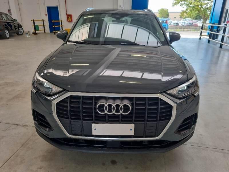 Audi Q3 35 TDI S tronic Business