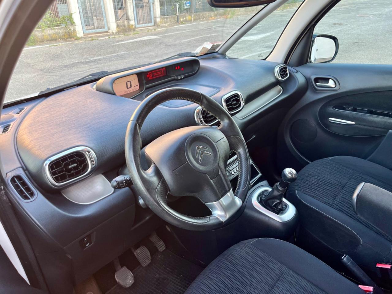 Citroen C3 Picasso 1.4benz 2013 137.000km perfetta