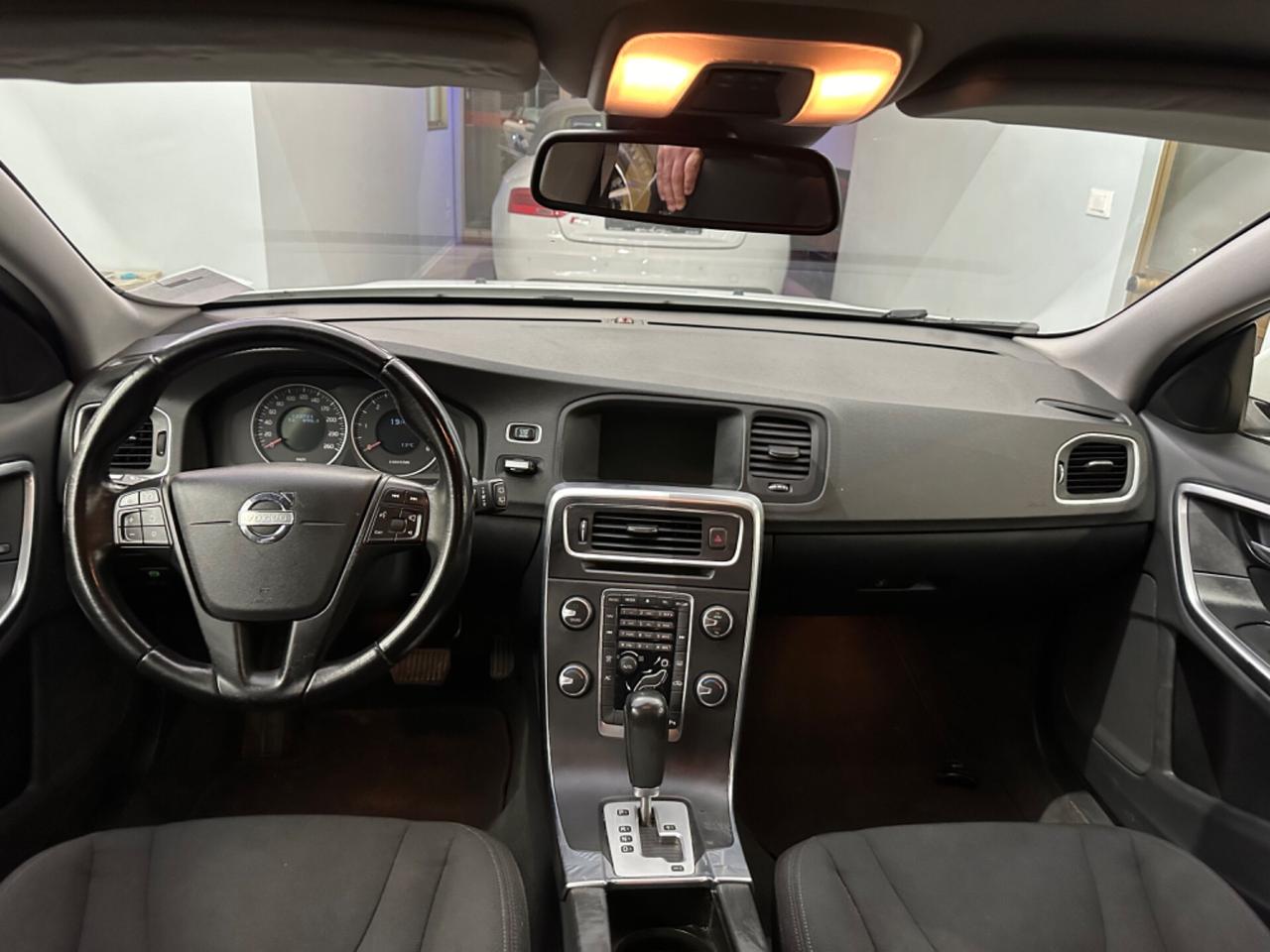 Volvo S60 D3 Geartronic Summum